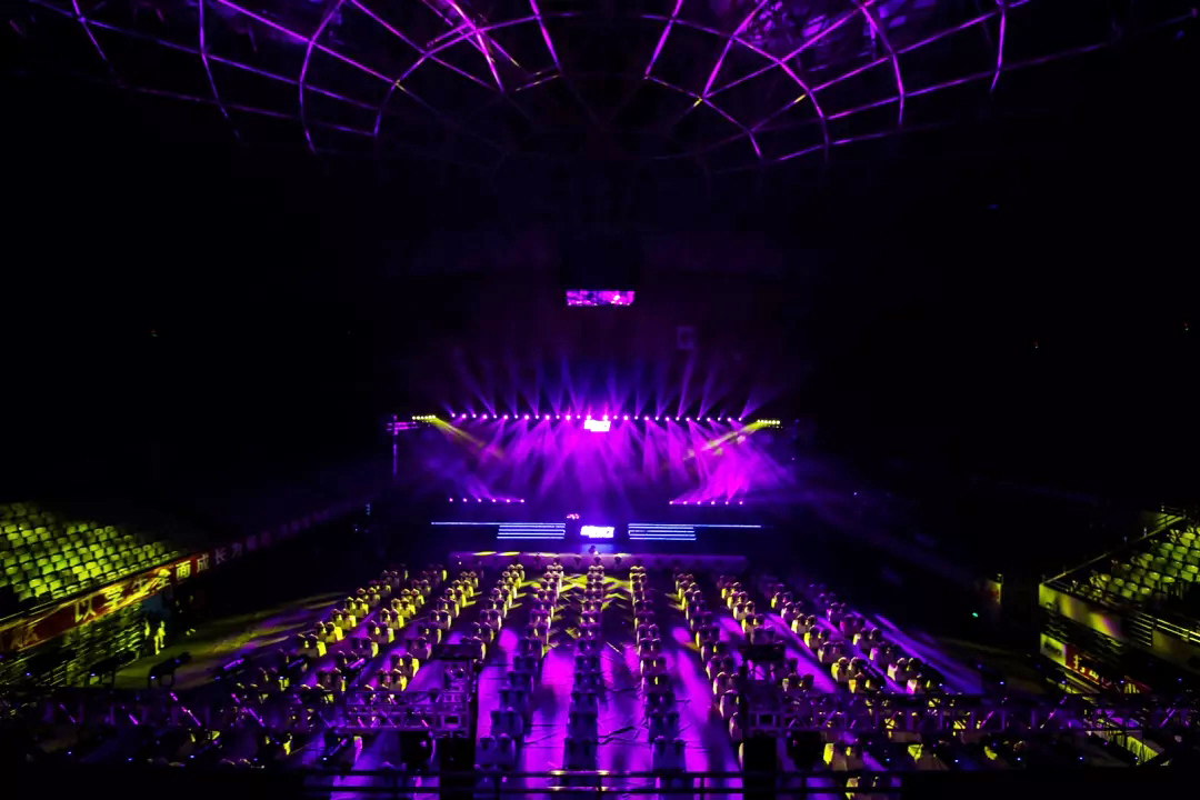 新東方年會(huì) 新東方2019財(cái)年總結(jié)表彰暨2020財(cái)年工作部署動(dòng)員大會(huì)