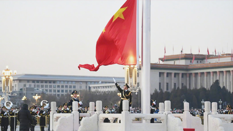 新修改的國旗法國徽法今日起施行