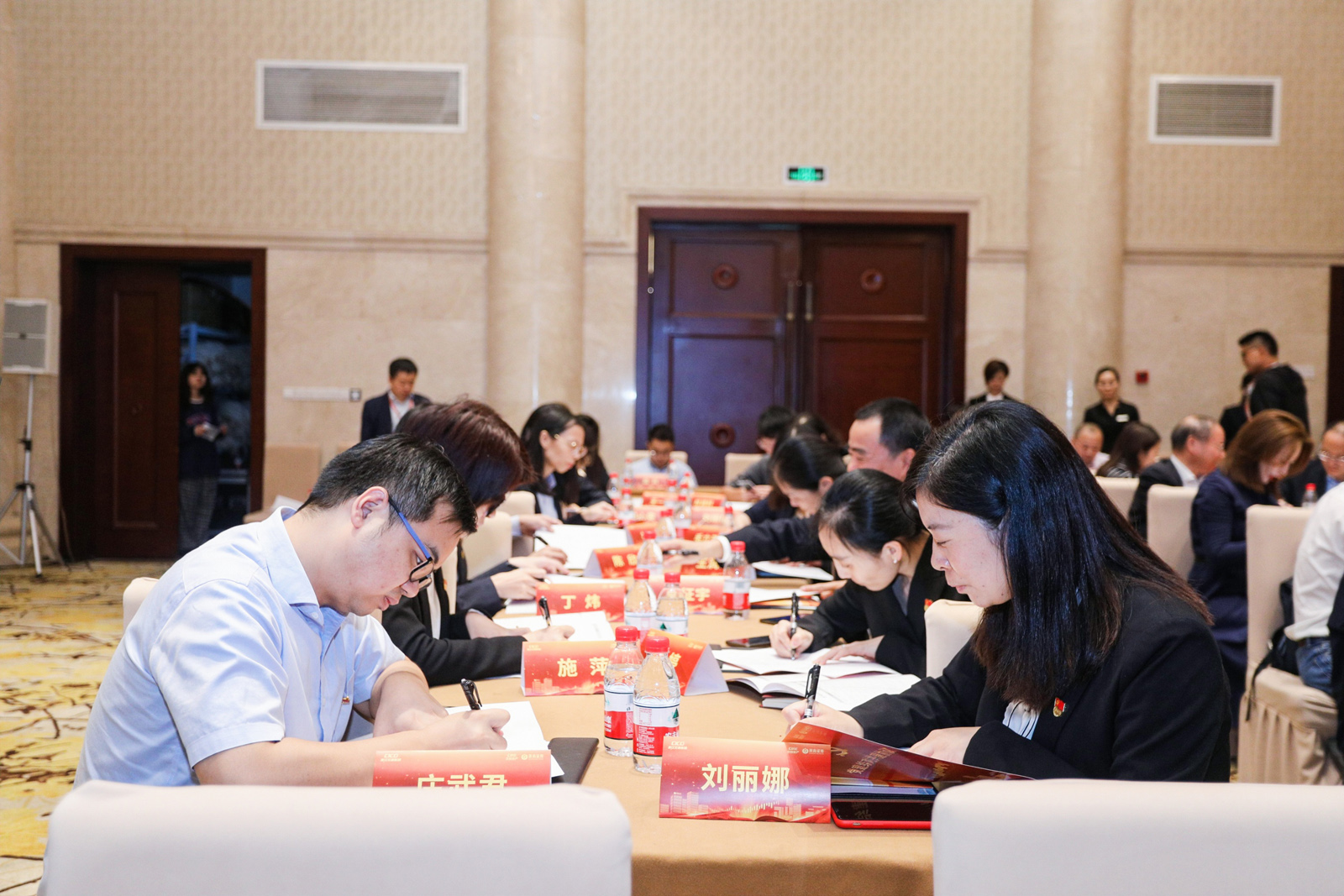 交投地產(chǎn)—浙商證券黨建結(jié)對簽約現(xiàn)場