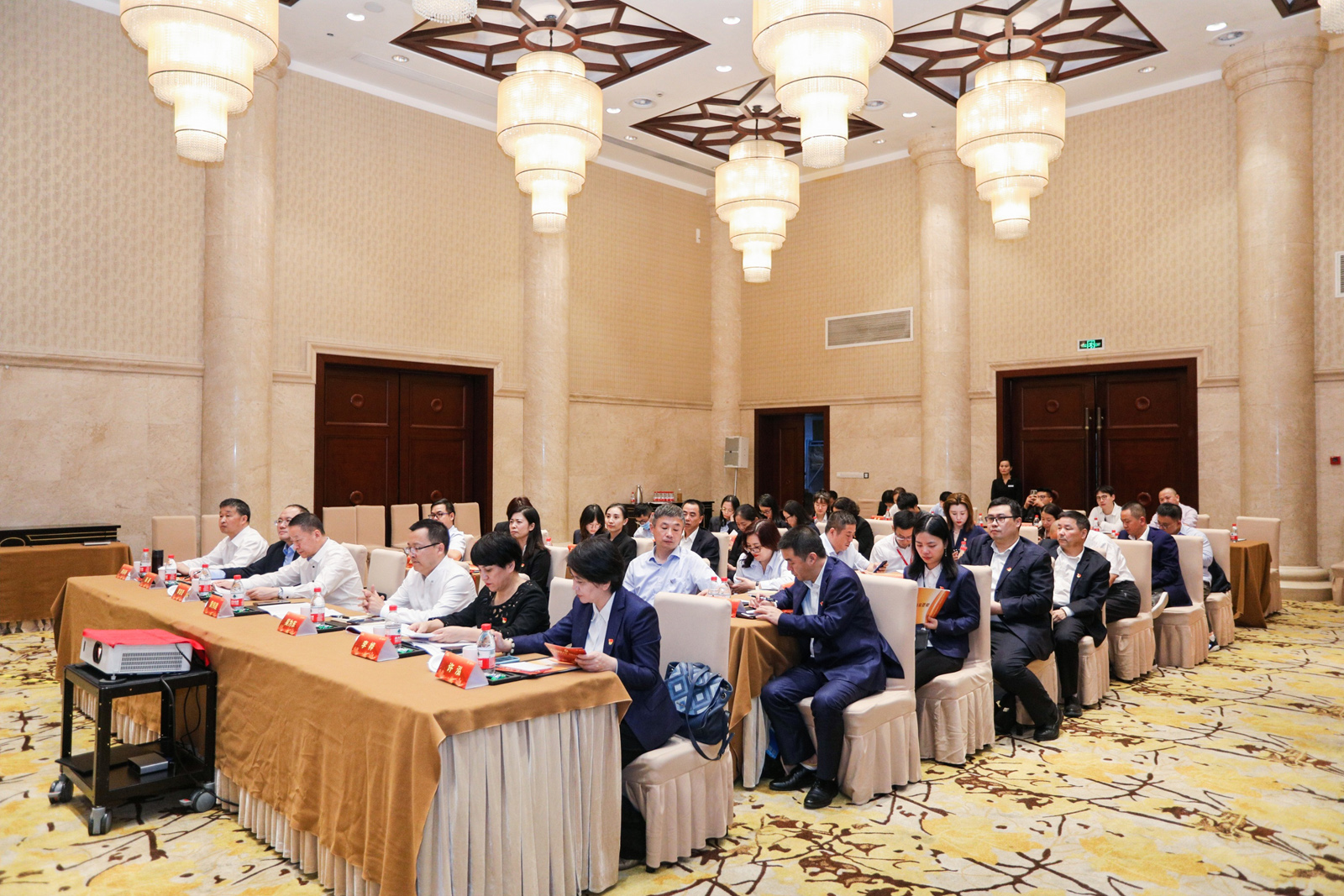 江省交投地產(chǎn)集團(tuán)有限公司、浙商證券股份有限公司紅色黨建活動現(xiàn)場