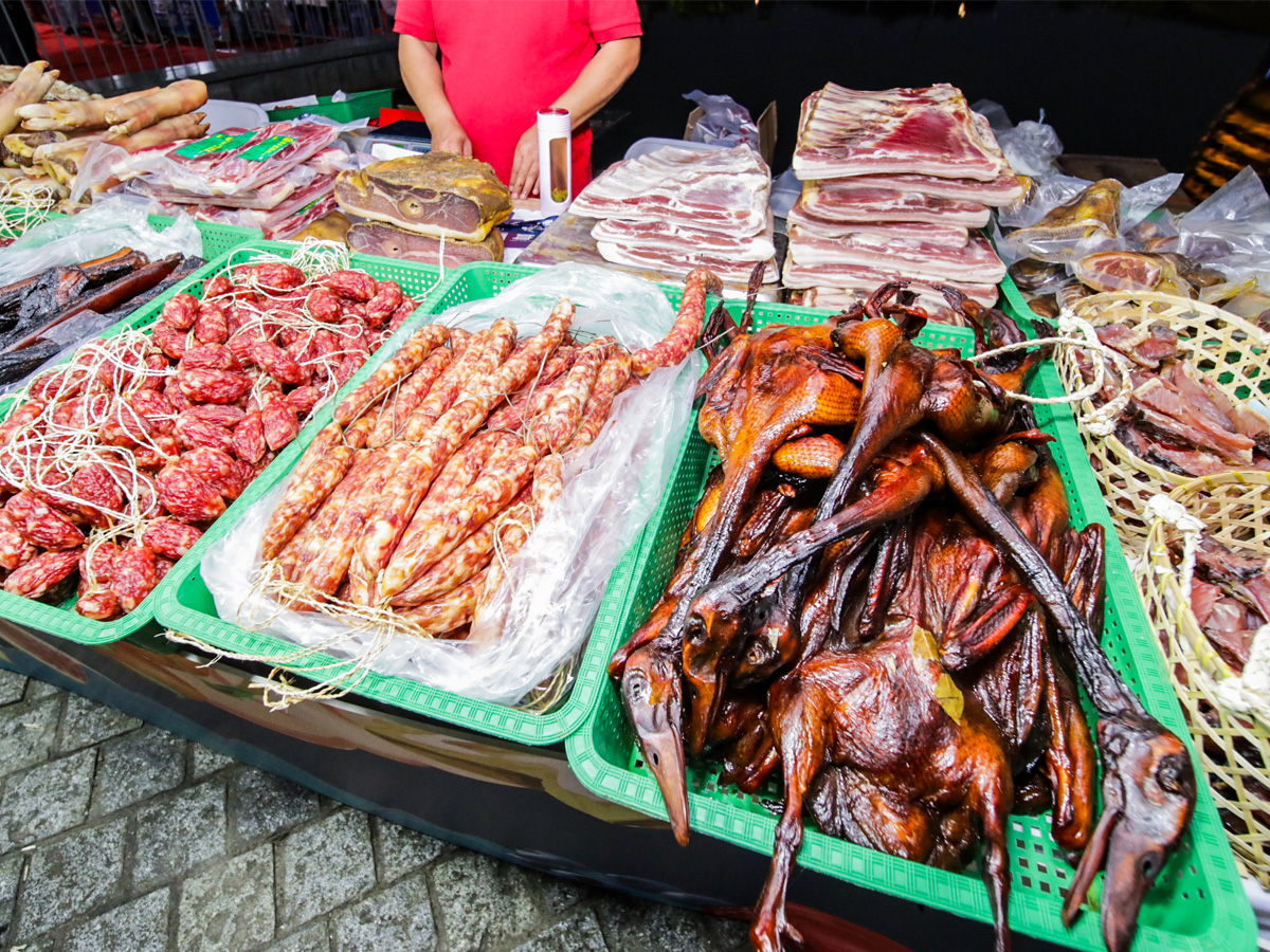 中秋主題集市農(nóng)產(chǎn)品展示售賣區(qū)