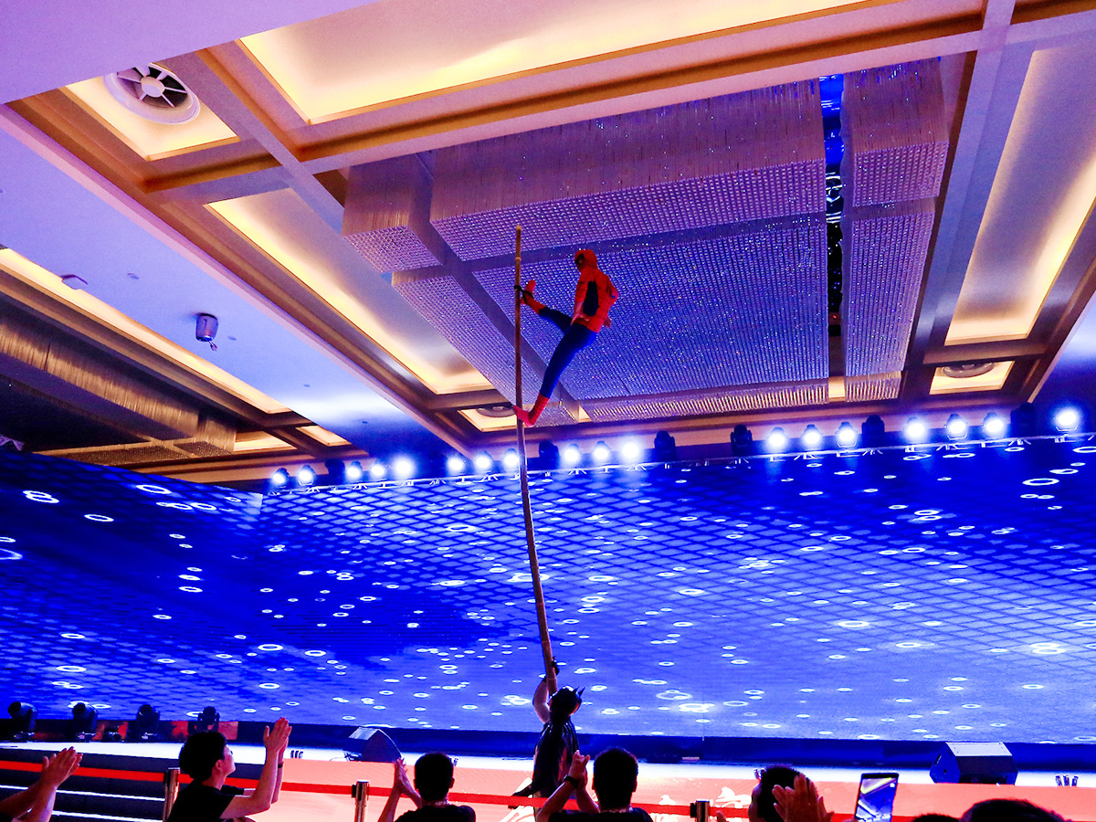 高難度雜技表演