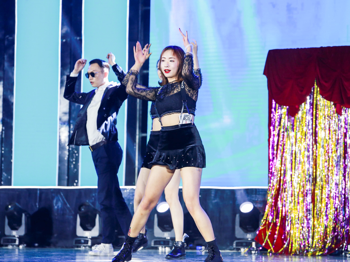 帶動年會氣氛的舞蹈表演節目